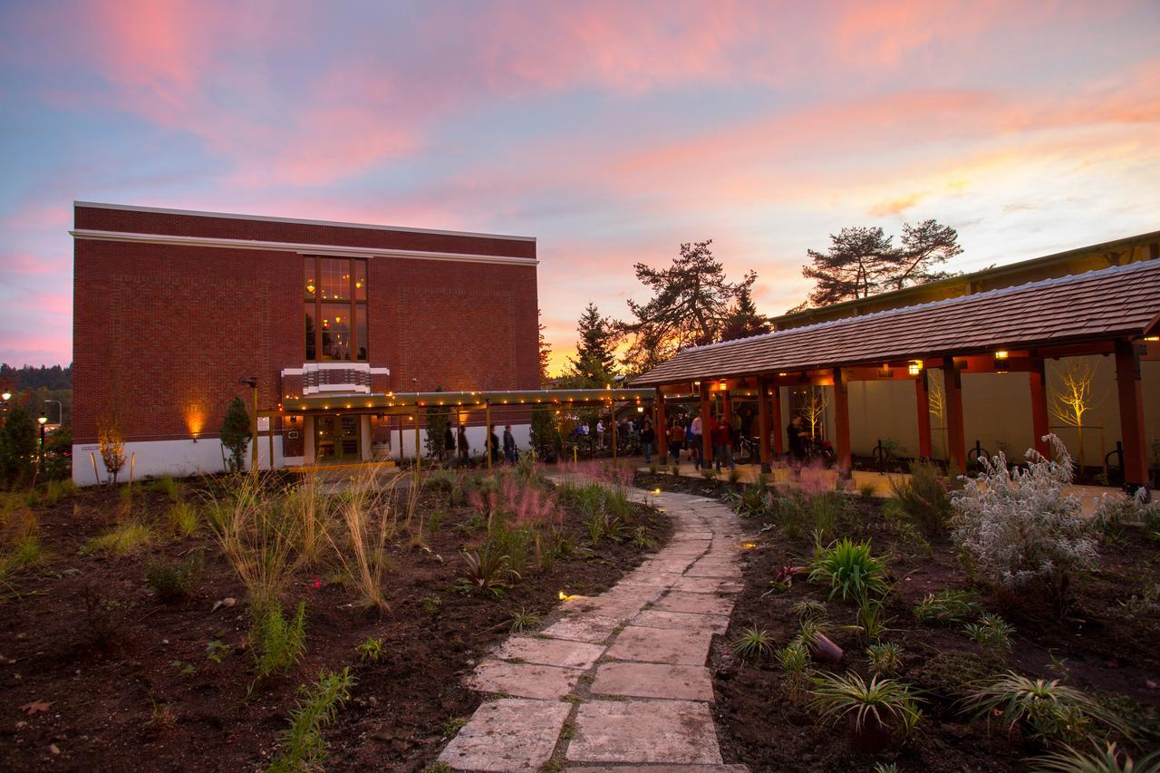 Hotel Mcmenamins Anderson School Bothell Exteriér fotografie